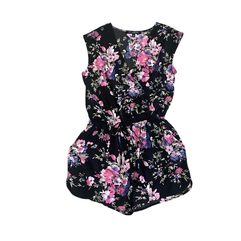 One Clothing LA Women’s Sleeveless Floral Romper w/ Pockets Sz Small